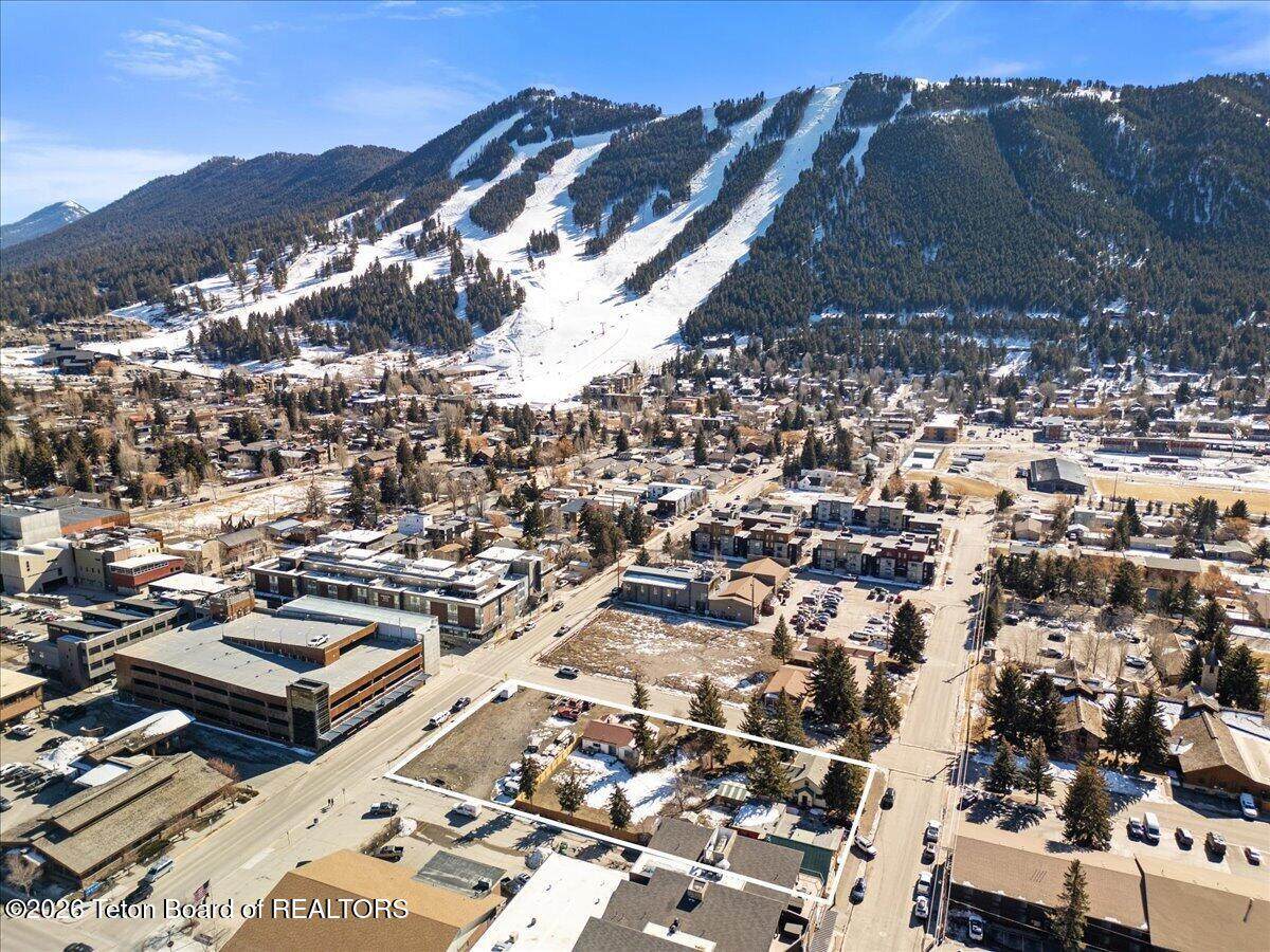 https://bt-photos.global.ssl.fastly.net/teton/orig_boomver_4_26-15-2.jpg