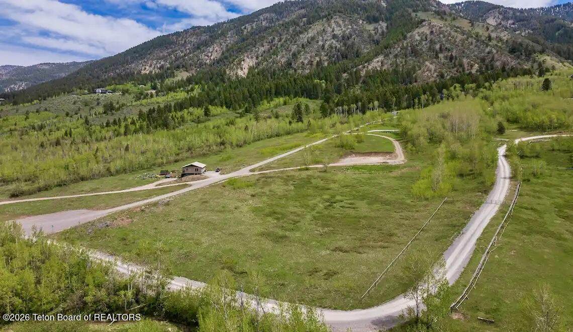 https://bt-photos.global.ssl.fastly.net/teton/1280_boomver_4_26-977-2.jpg