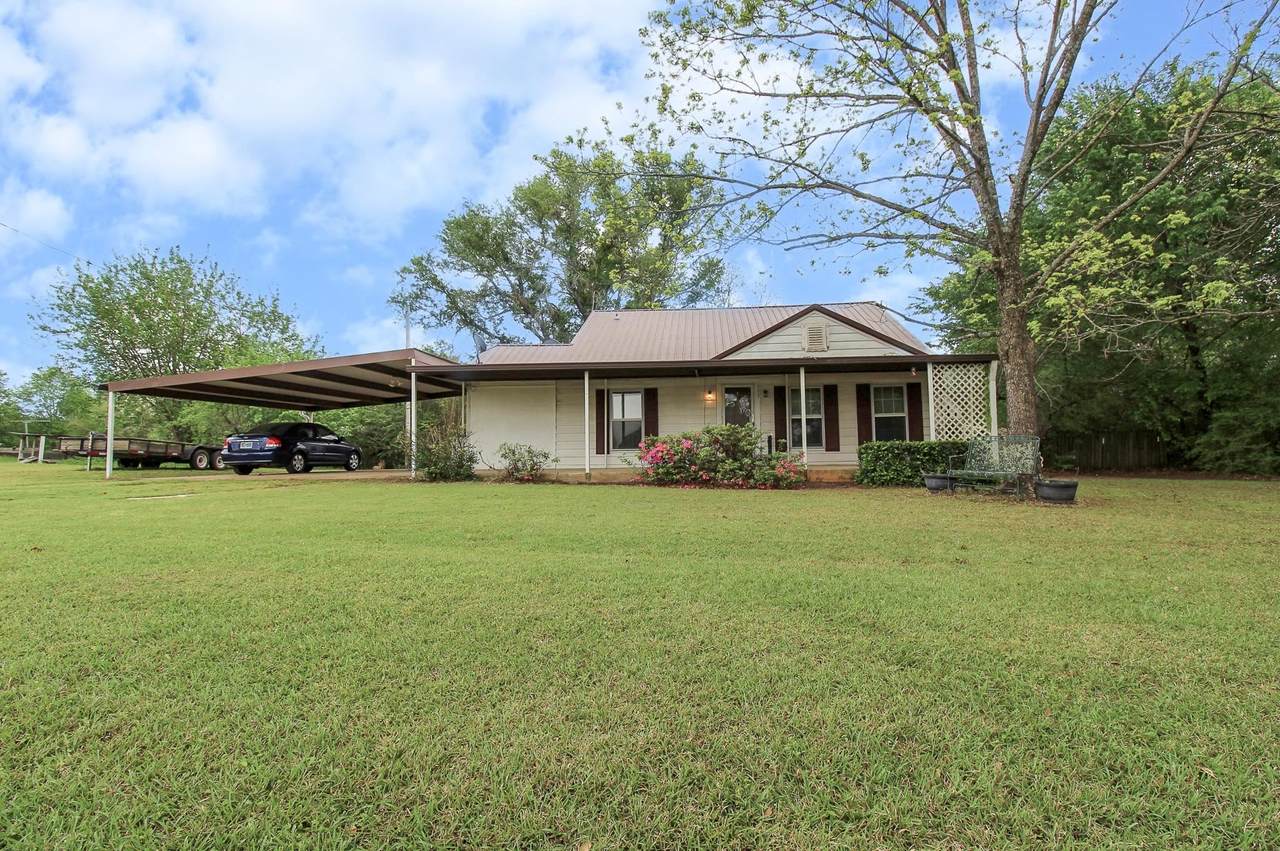 333 Fincher Dr - Photo 1
