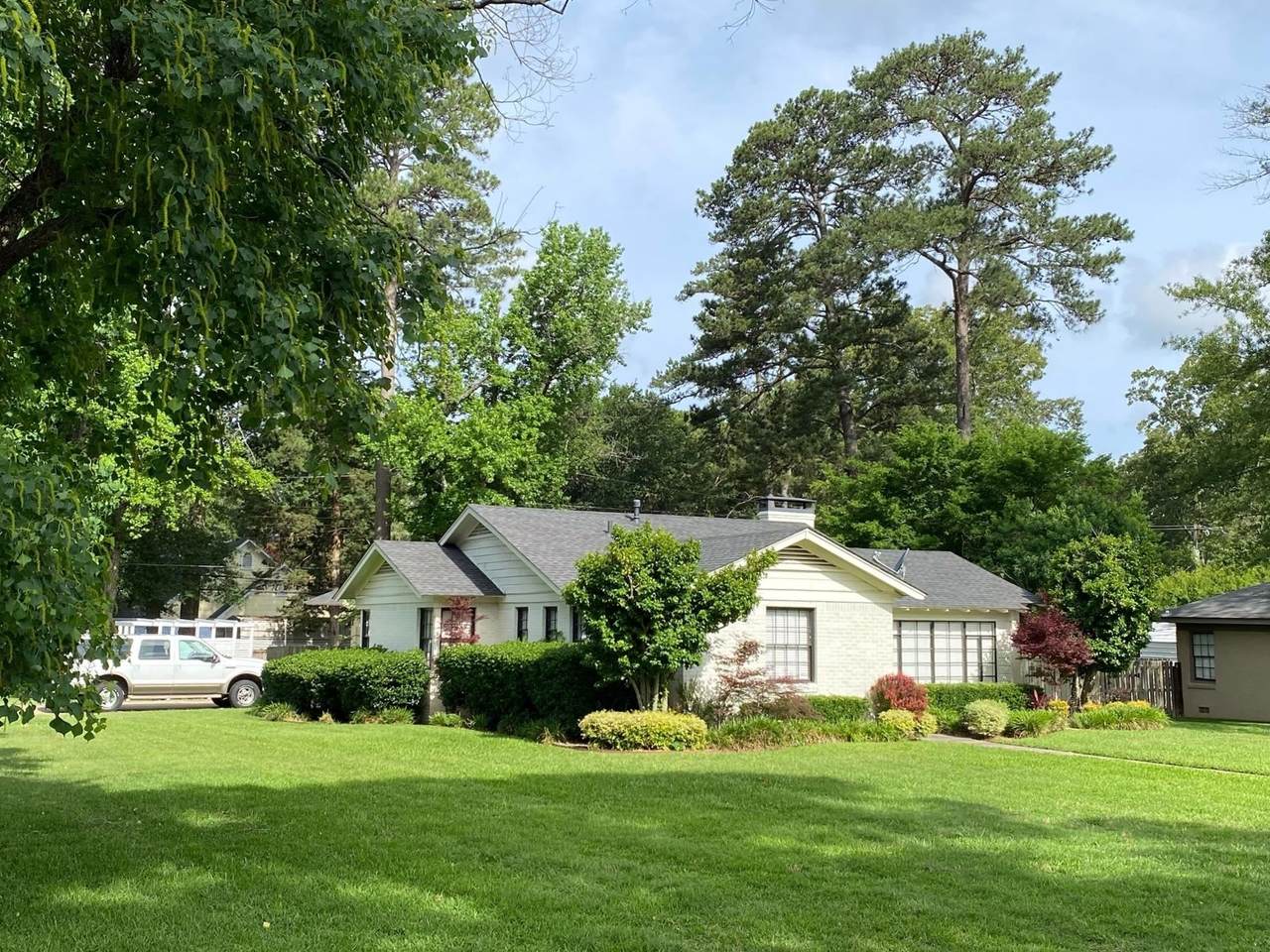 3101 Olive St - Photo 1