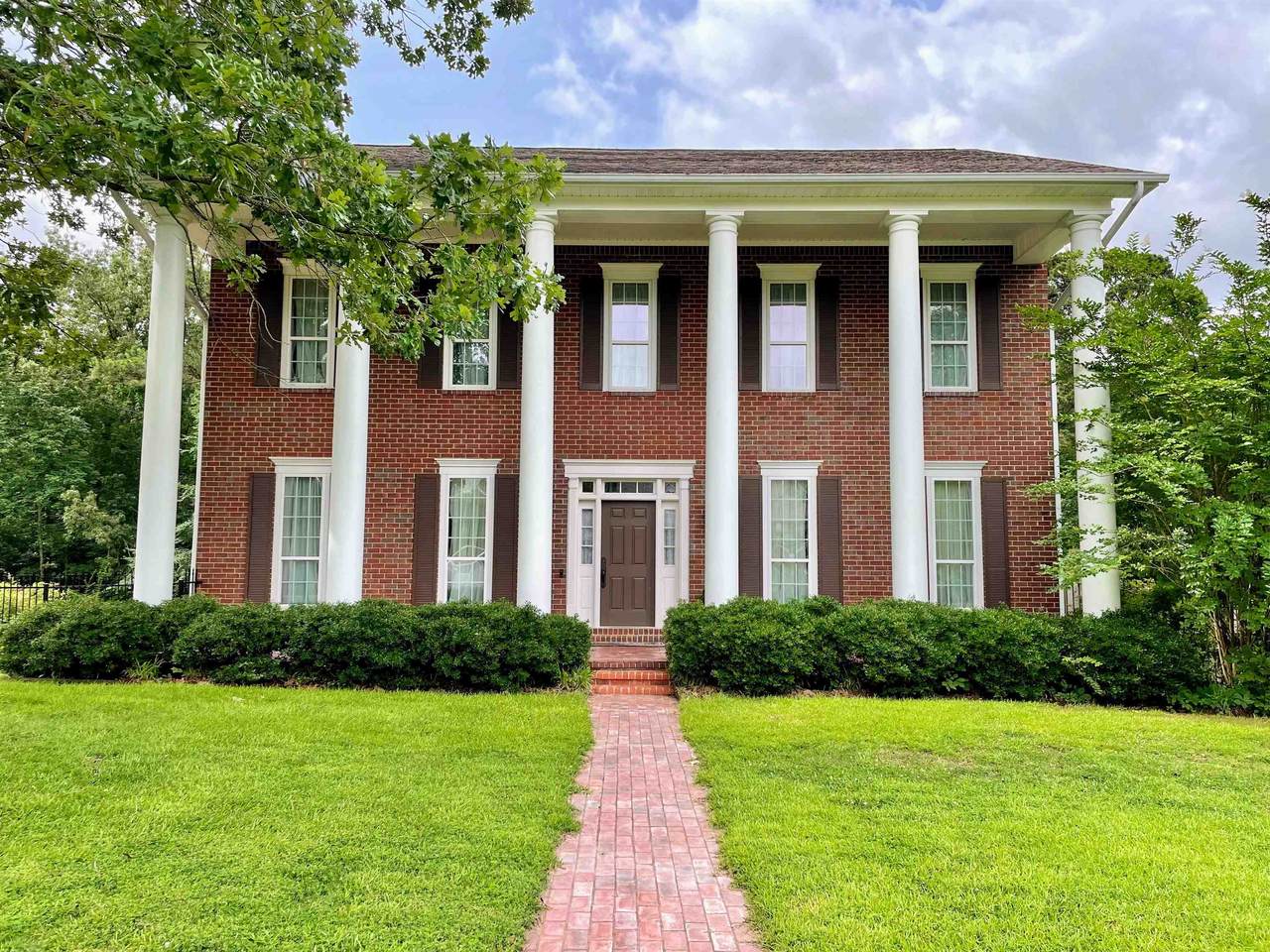 9 Lauren Dr - Photo 1