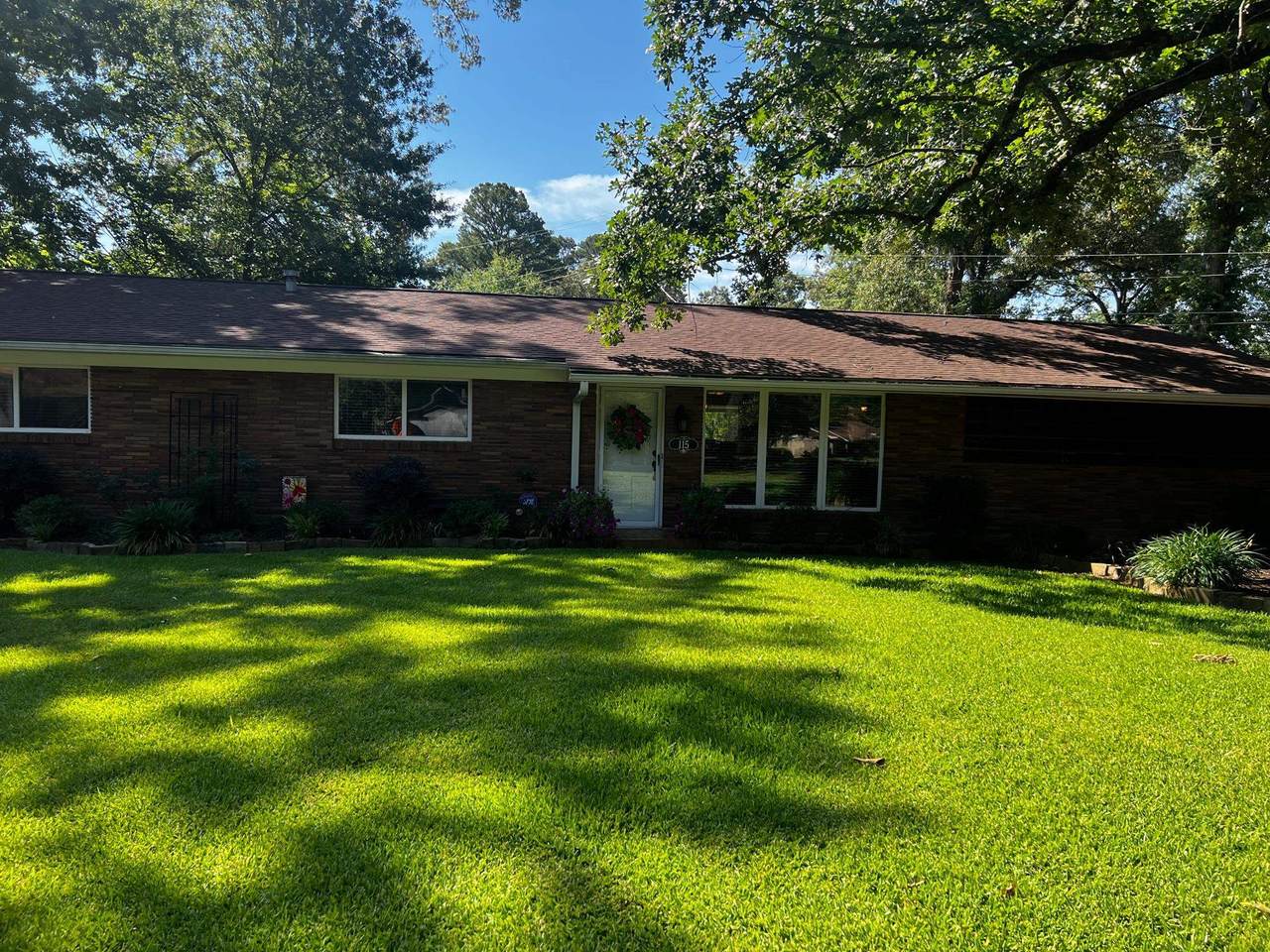 115 Wildwood Drive - Photo 1