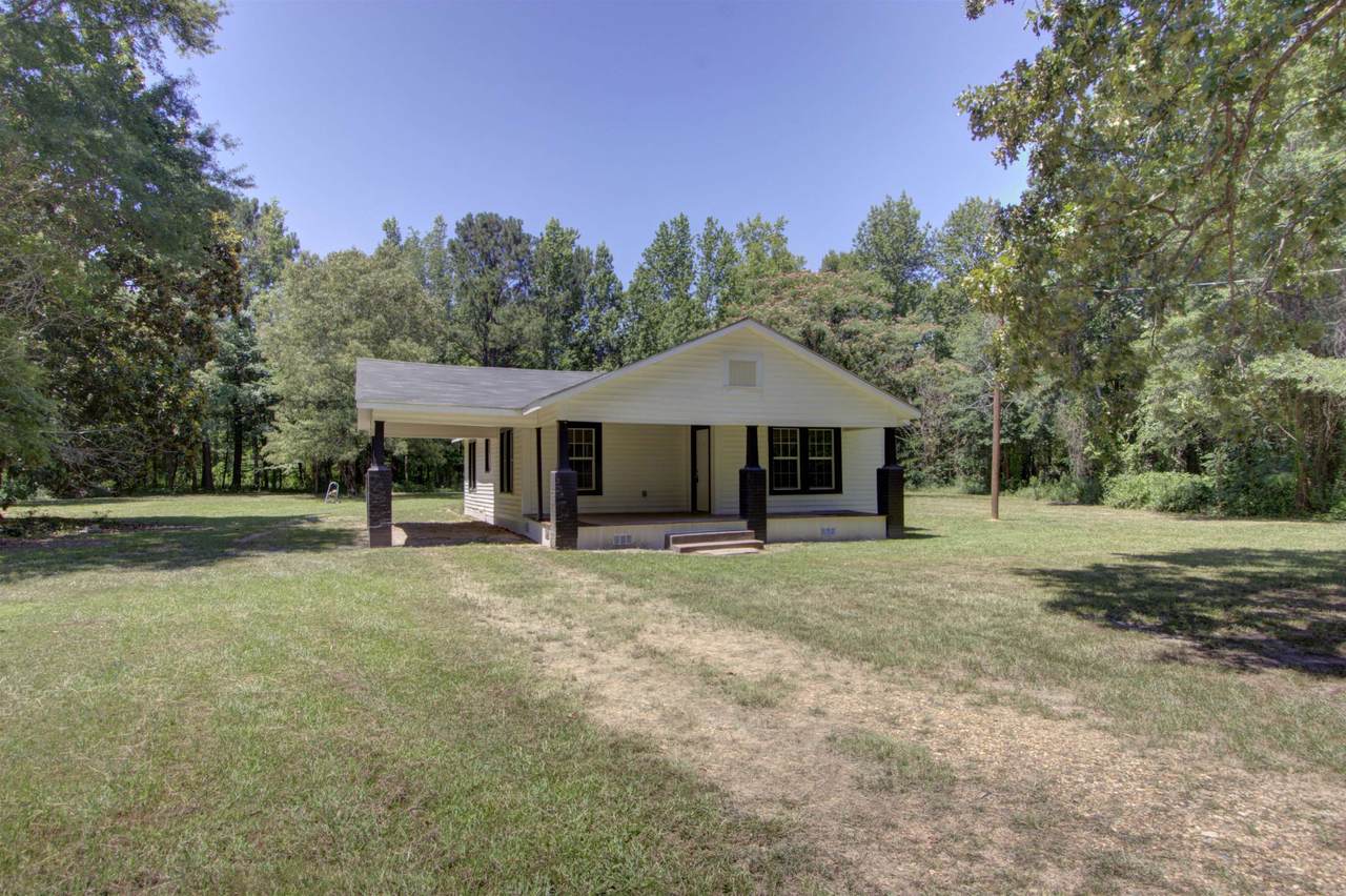 4337 East St - Photo 1
