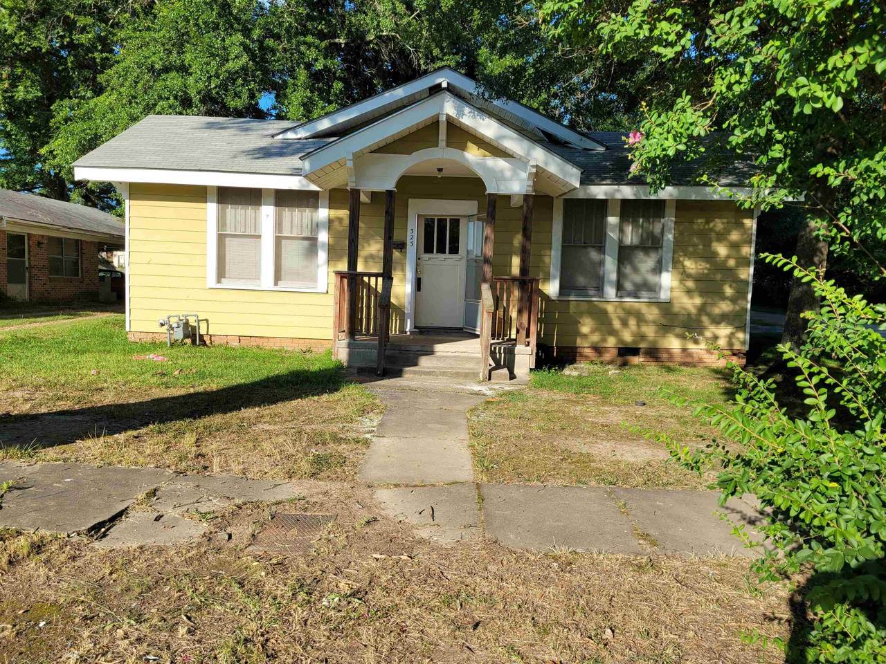 323 Pine St., - Photo 1