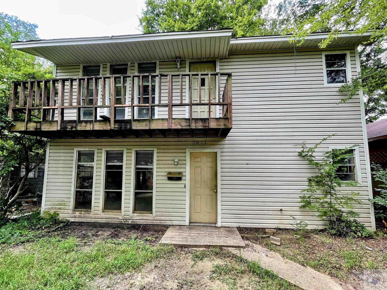1021 Locust St - Photo 1