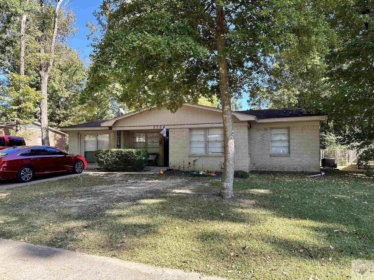 3704 Sabine - Photo 1