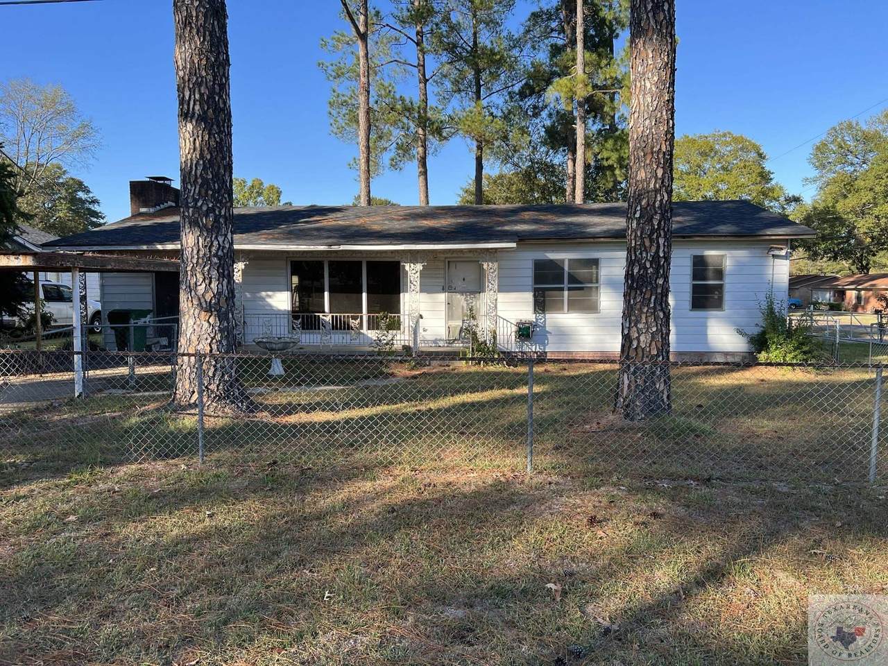 3002 Hamilton - Photo 1