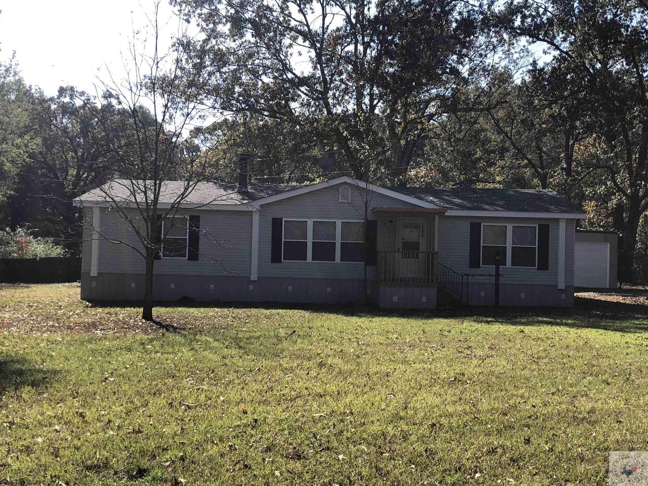 1299 Sherwood Forrest Dr - Photo 1