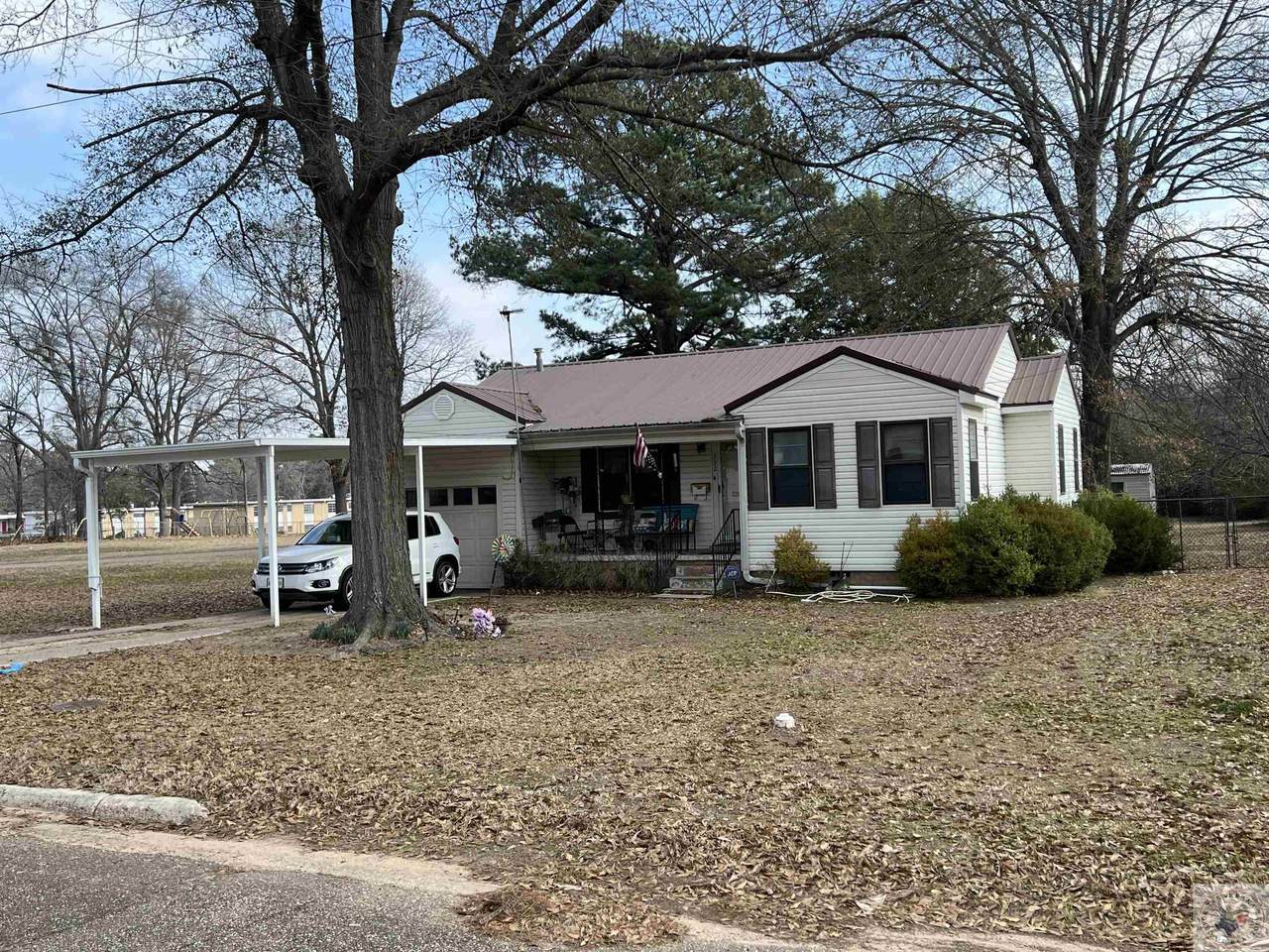 332 Fielden St. - Photo 1