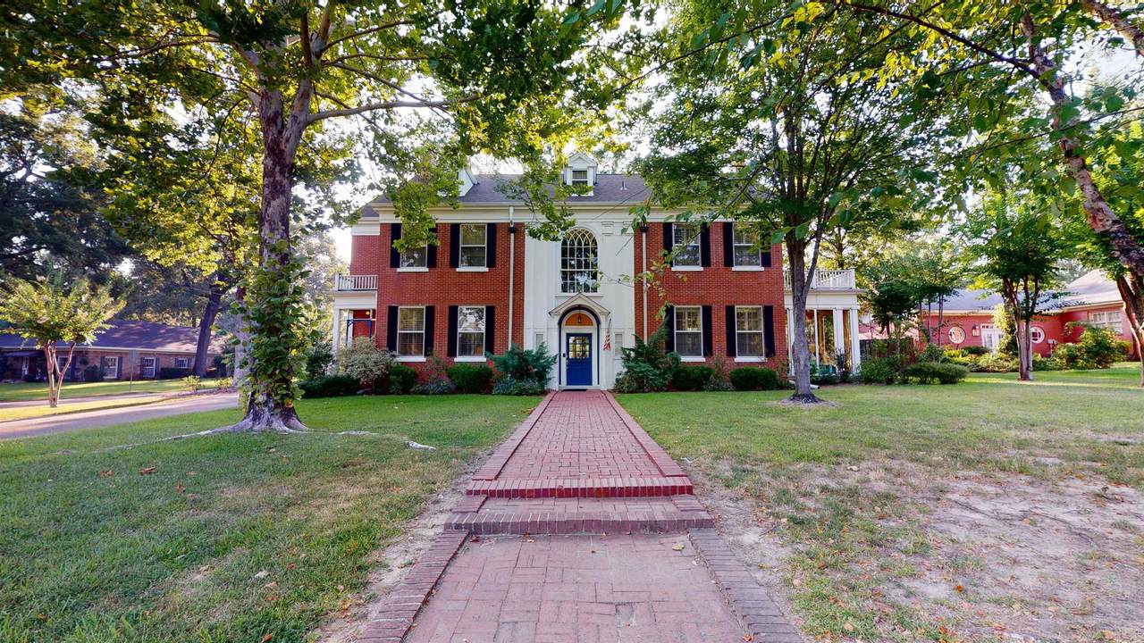 2820 Pine St - Photo 1