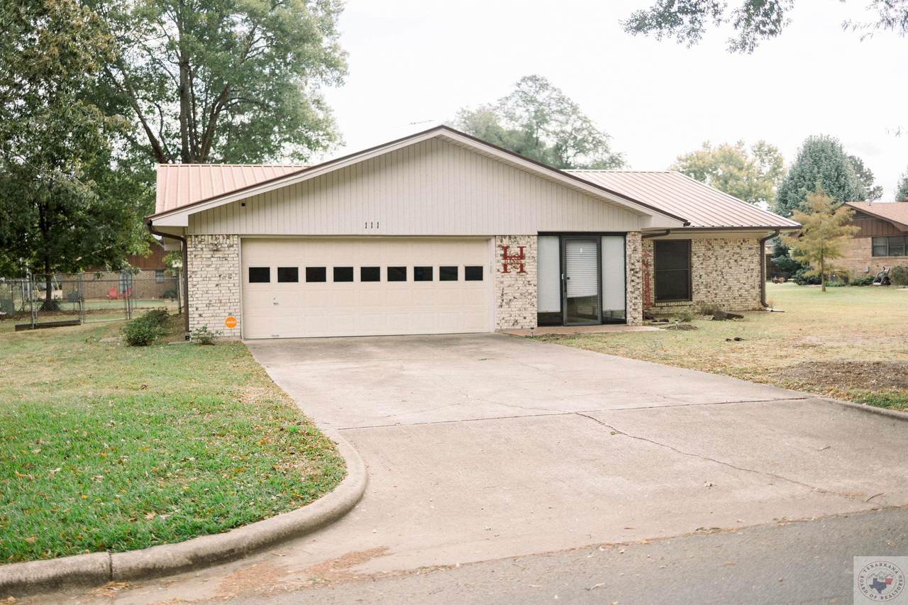111 Shumaker Dr - Photo 1