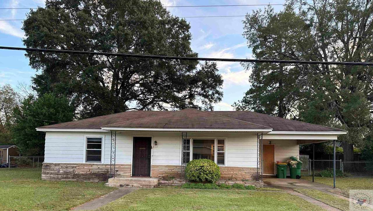 3117 Meadows Dr - Photo 1
