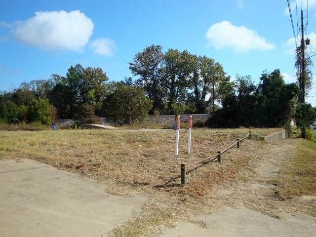 1400 New Boston Rd - Photo 1