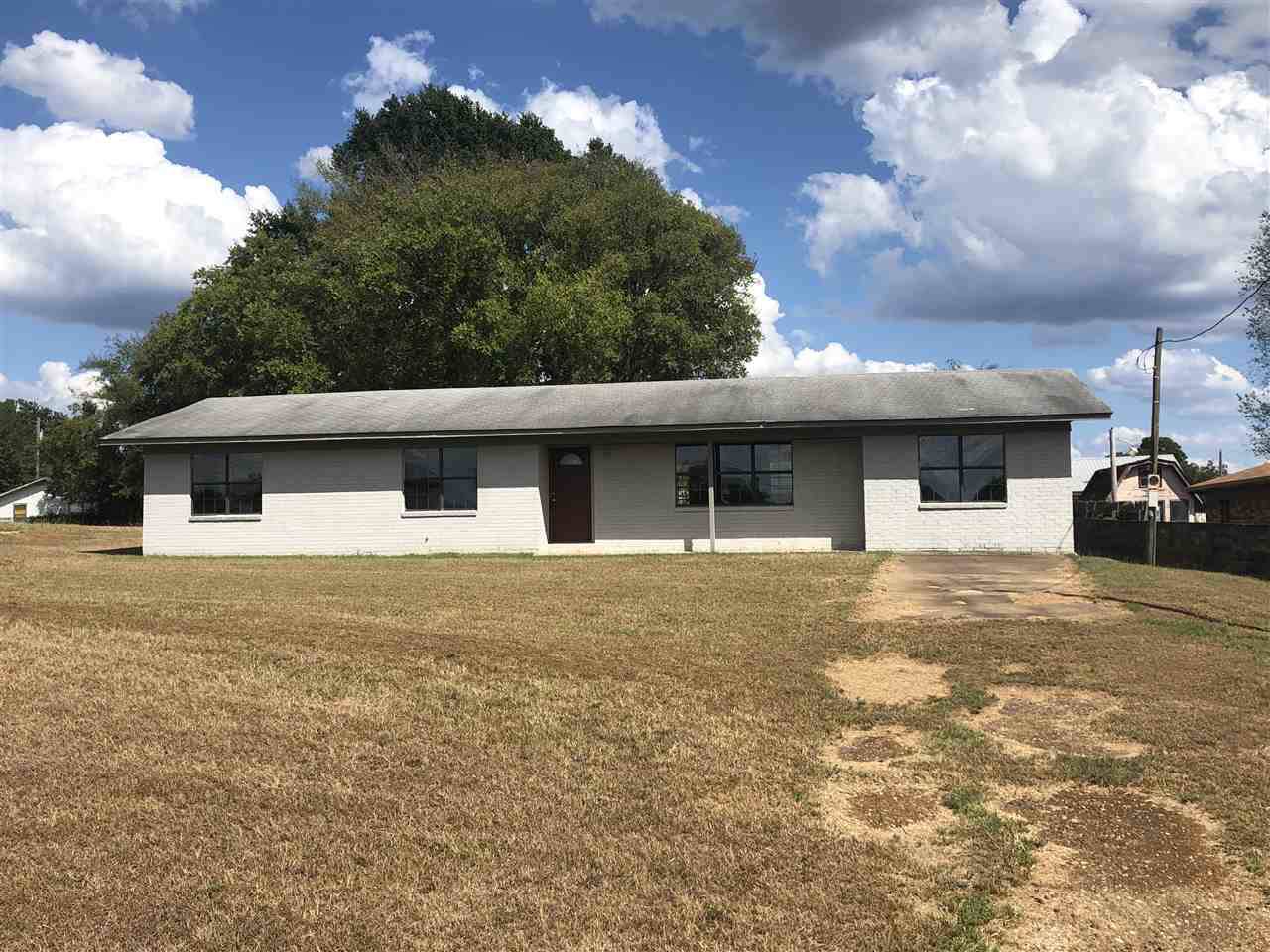 604 Hwy 59 - Photo 1