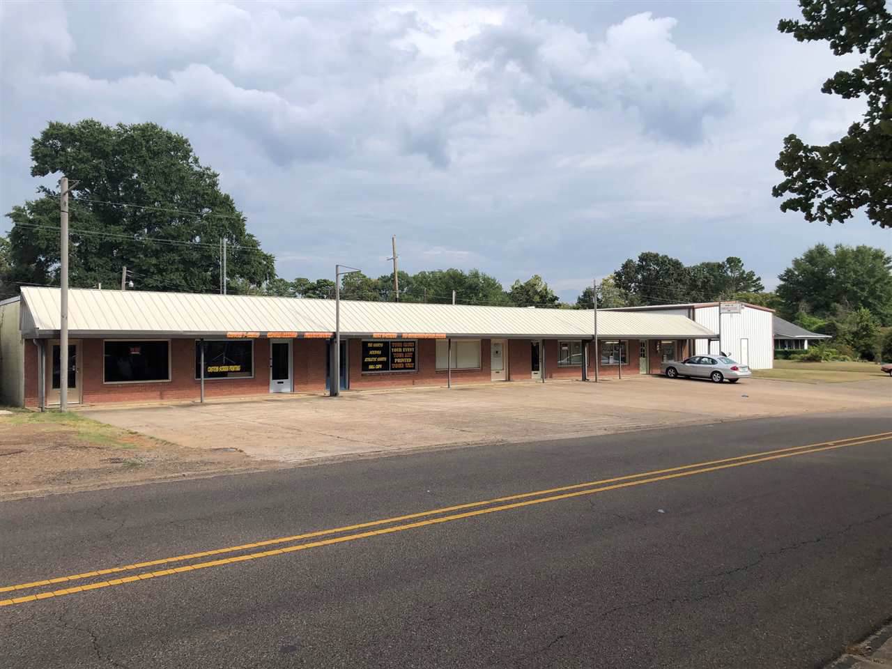 2902-2918 County Ave - Photo 1