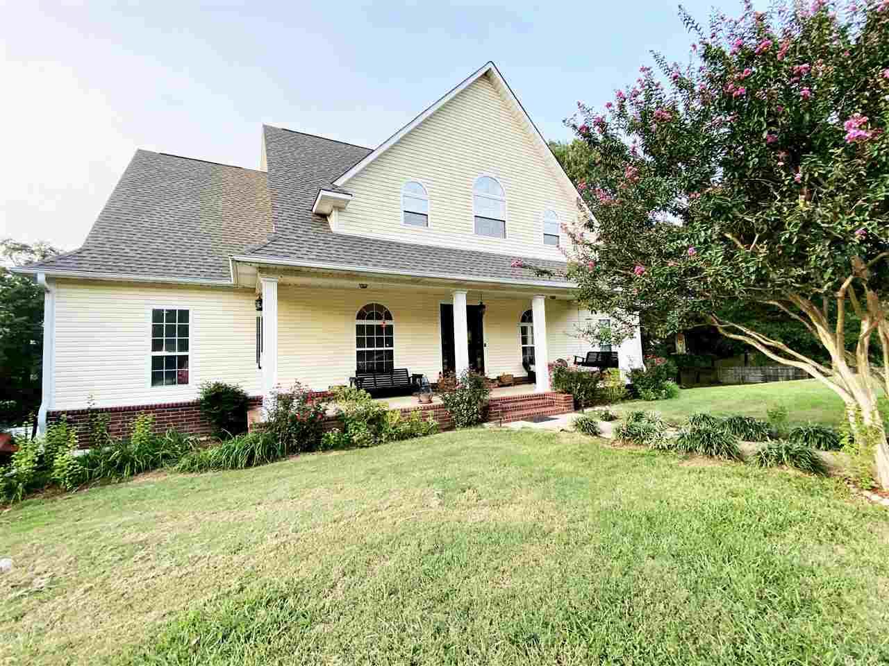 3811 Sugarhill Rd. - Photo 1