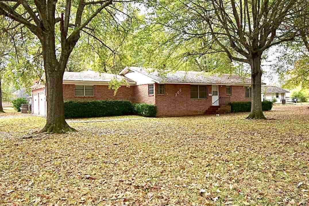 306 Redwater Rd - Photo 1