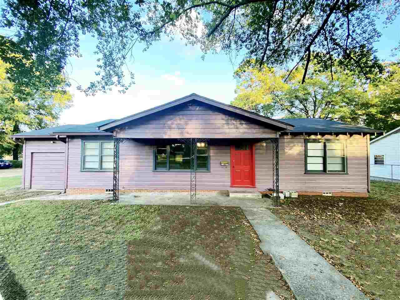 2822 Pecan - Photo 1