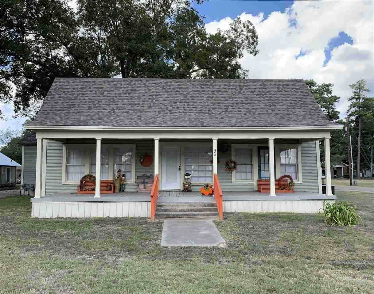 202 Runnels - Photo 1