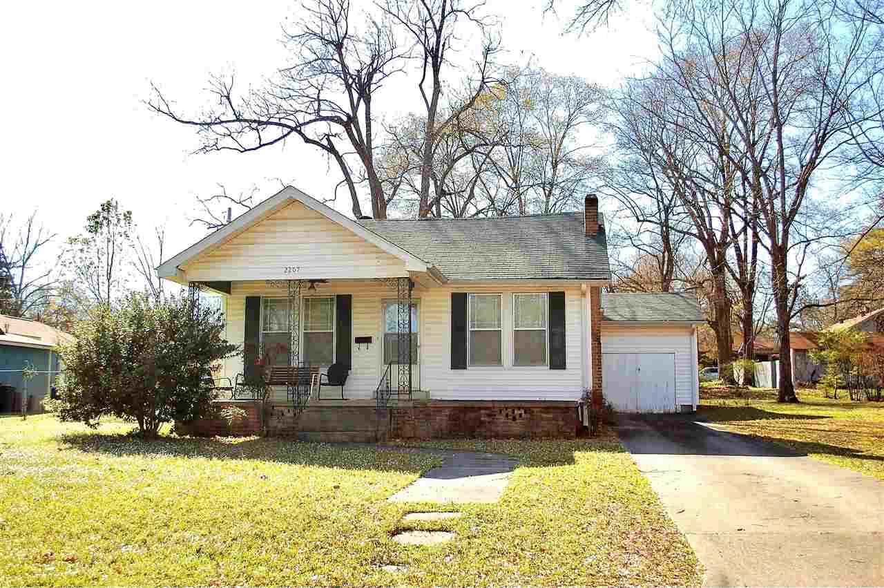 2207 Garland - Photo 1