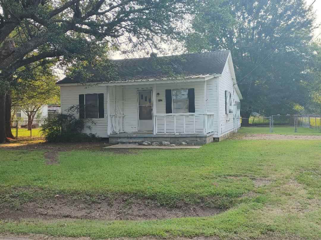 105 23rd - Photo 1