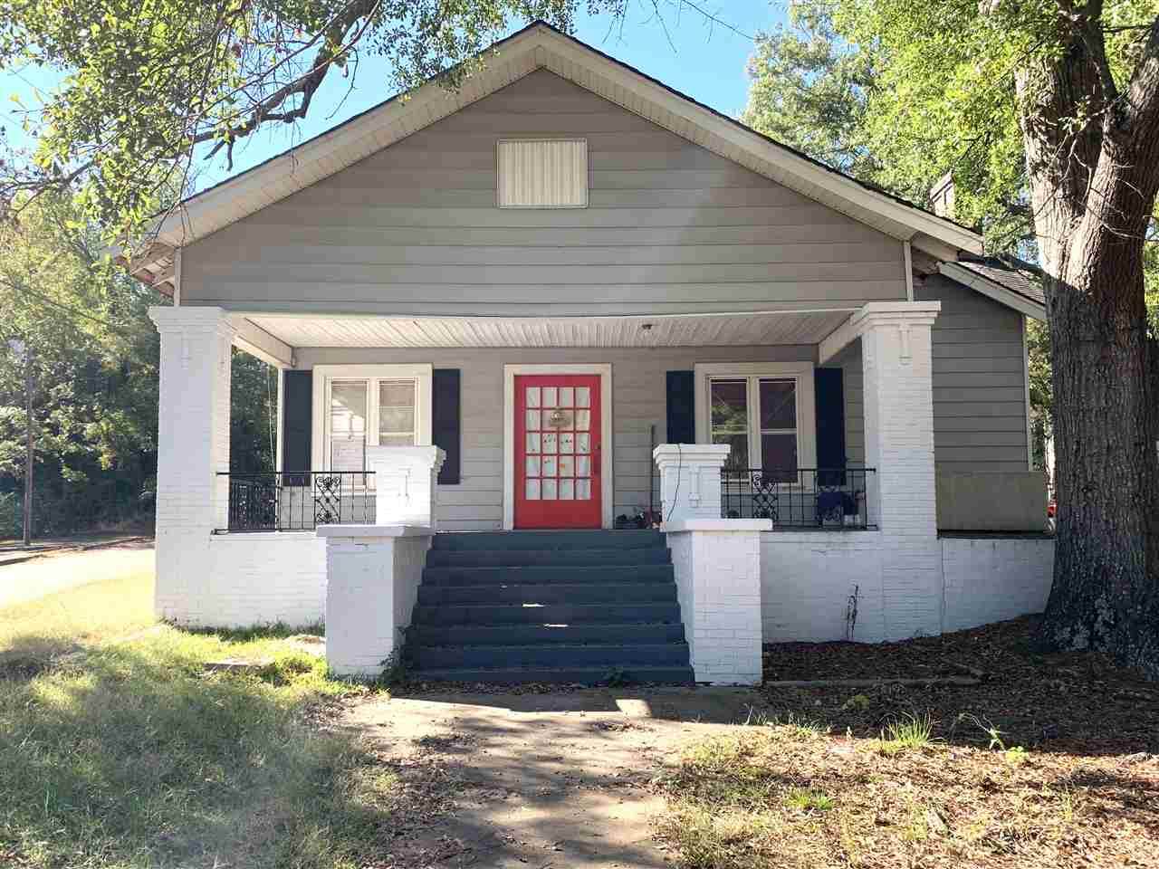 701 Louise St - Photo 1