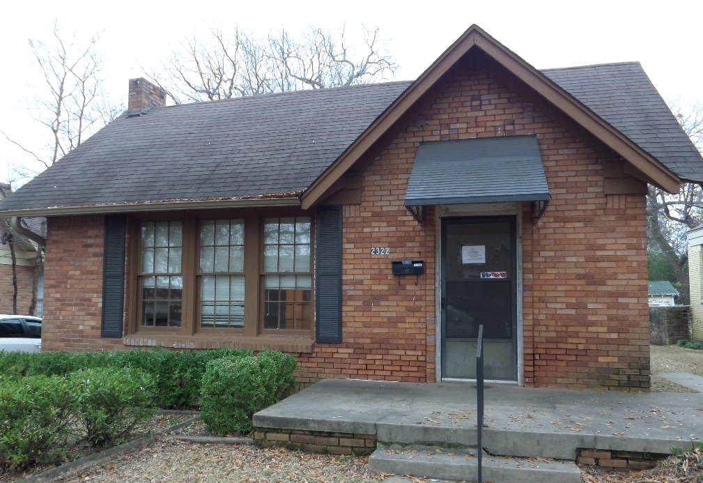 2322 Laurel - Photo 1