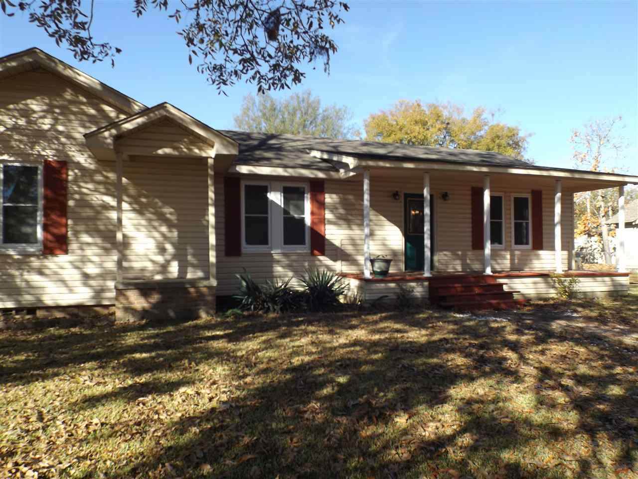 3101 Pecan St - Photo 1