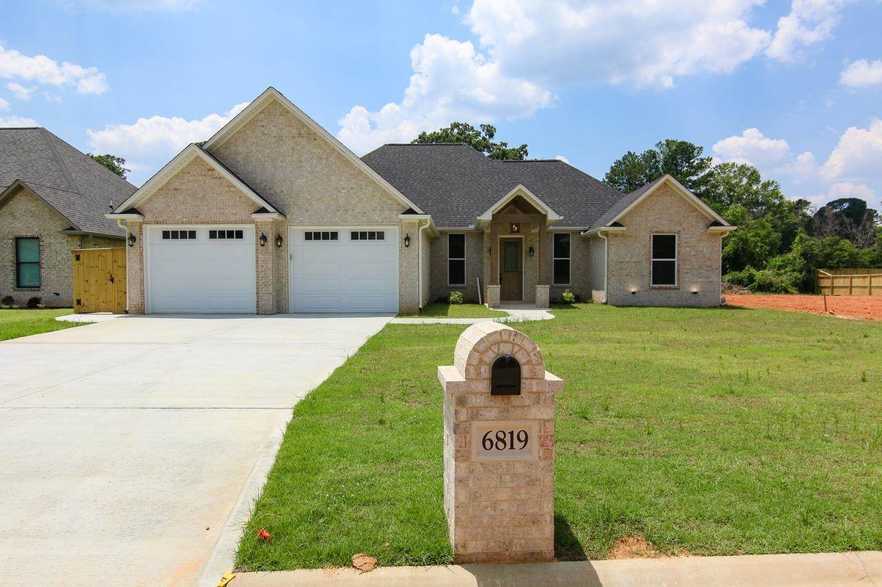 6819 Maple View Lane - Photo 1