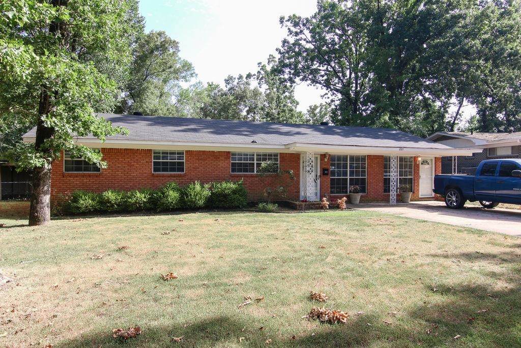 2611 Weaver Pl - Photo 1