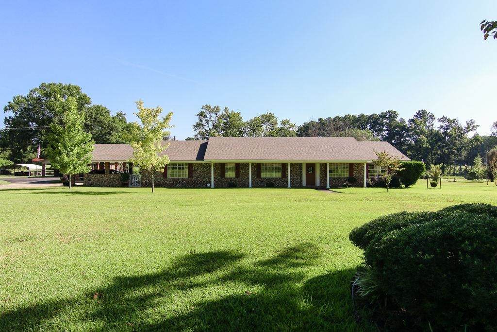 5108 Buchanan Loop Rd - Photo 1