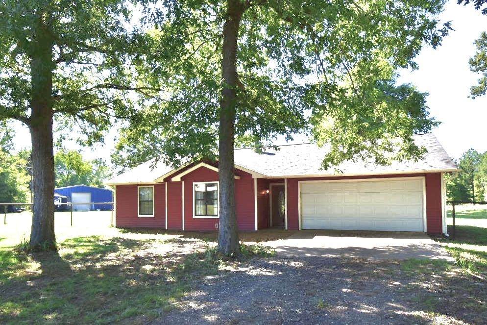 112 County Road 2128 - Photo 1