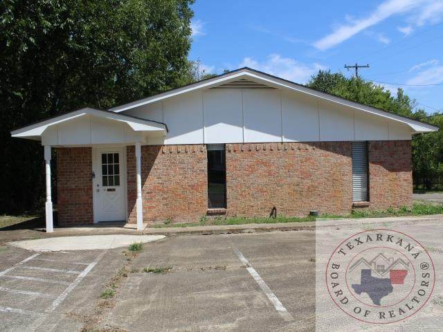 501 N Locust St - Photo 1