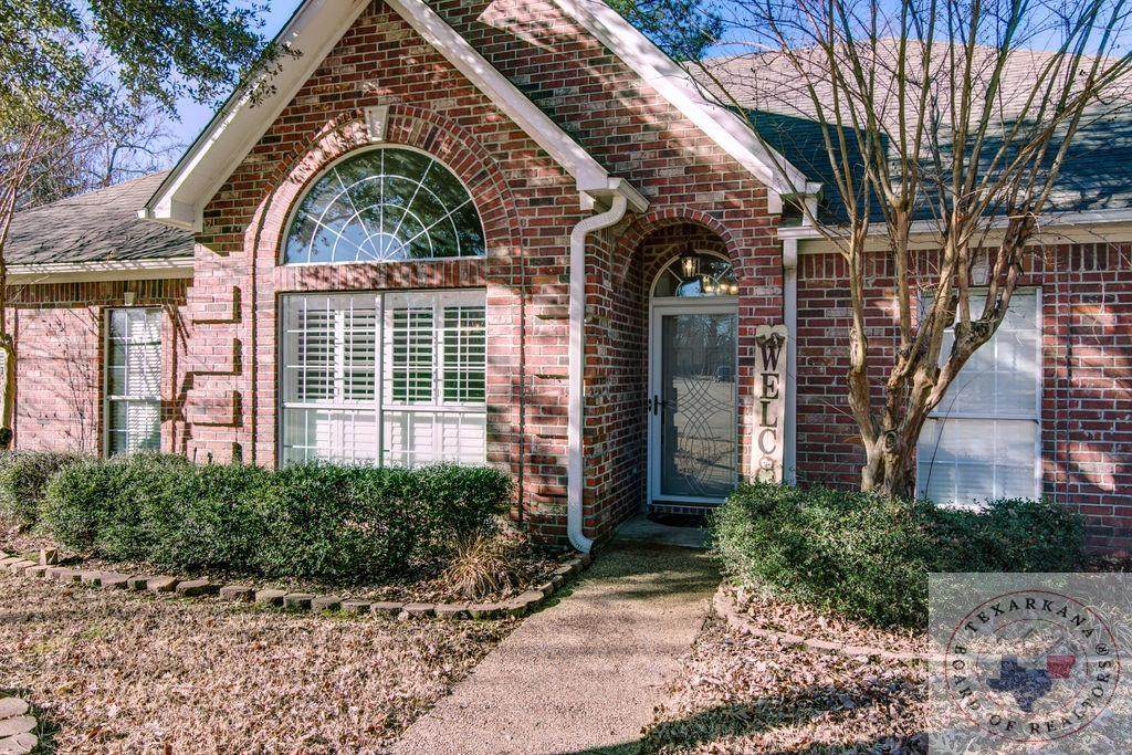 22 Windmere Dr - Photo 1