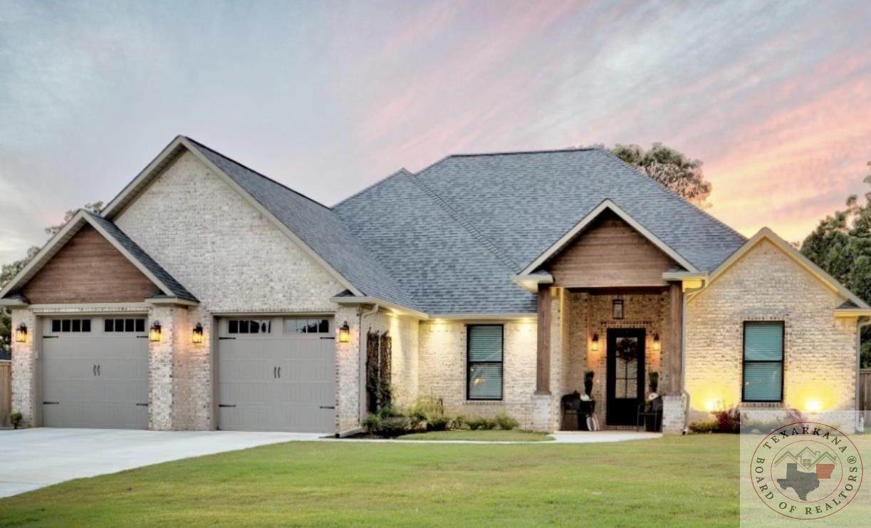 6817 Maple View - Photo 1