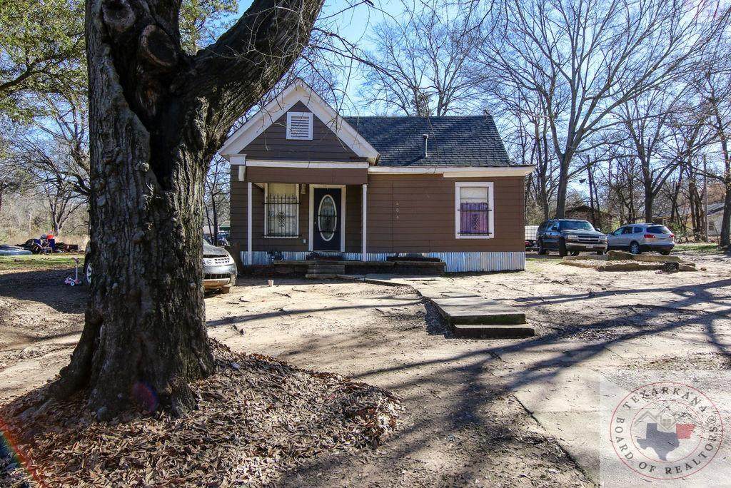 406 Ferguson - Photo 1