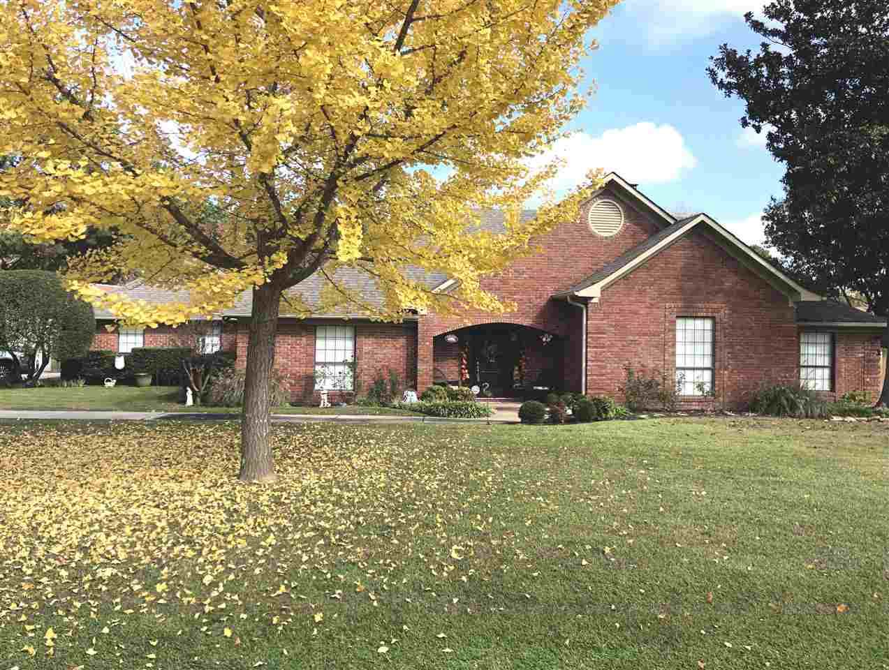 6627 Lakeridge Dr. - Photo 1