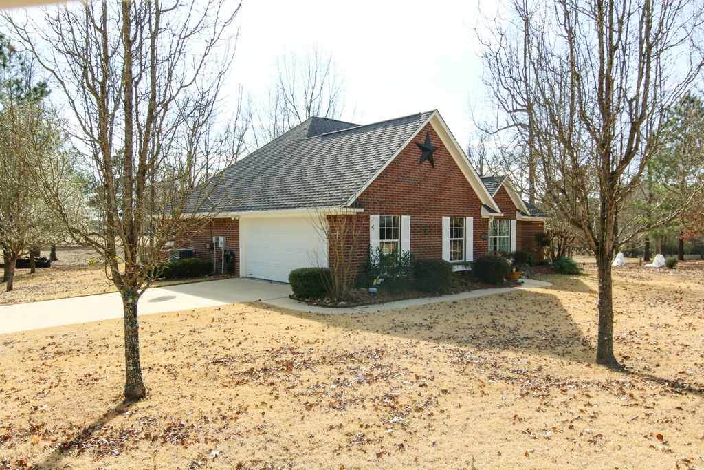140 Annadale - Photo 1