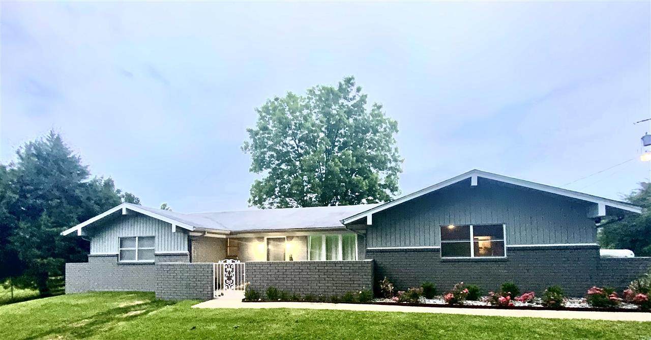 953 County Road 4114 E - Photo 1