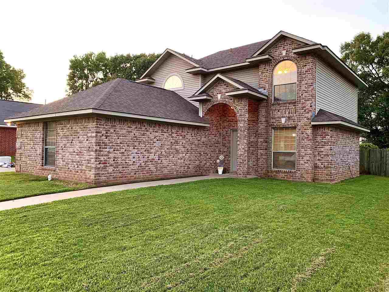 5037 Pine Crest Circle - Photo 1