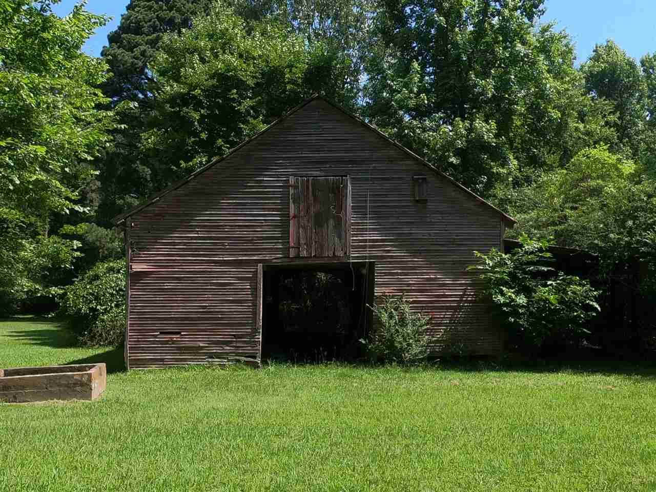 5902 Park Dr. - Photo 1