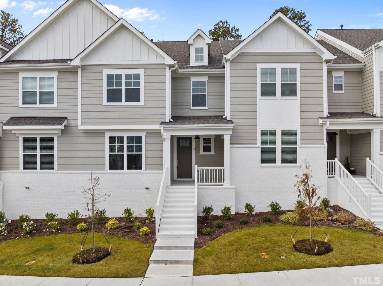 118 Etteinne Garden Lane - Photo 1