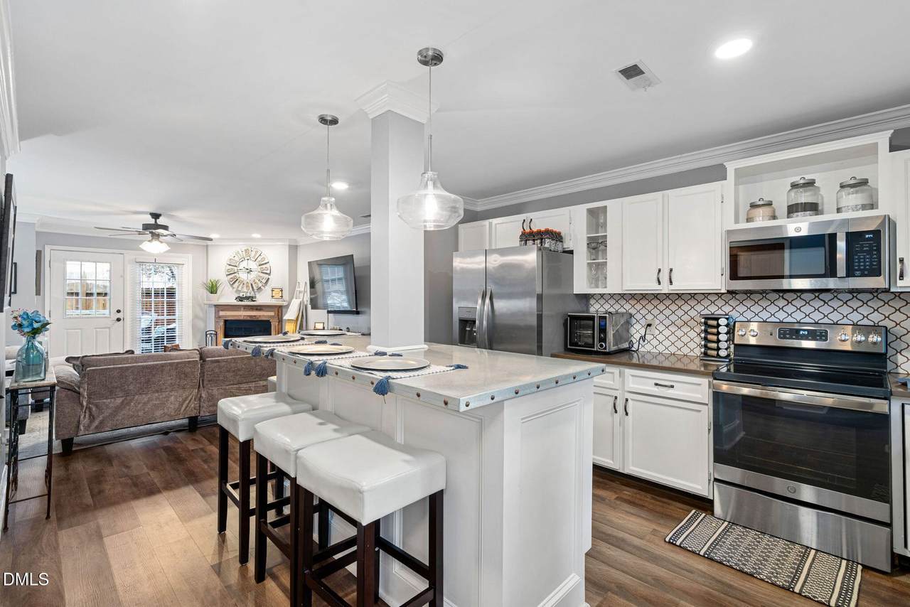 1720 Township Circle - Photo 1