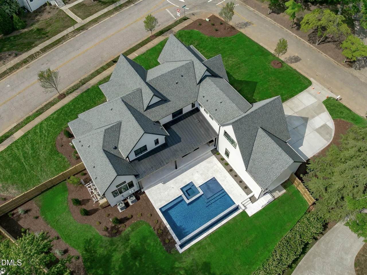 https://bt-photos.global.ssl.fastly.net/tmls/1280_boomver_5_10140067-2.jpg