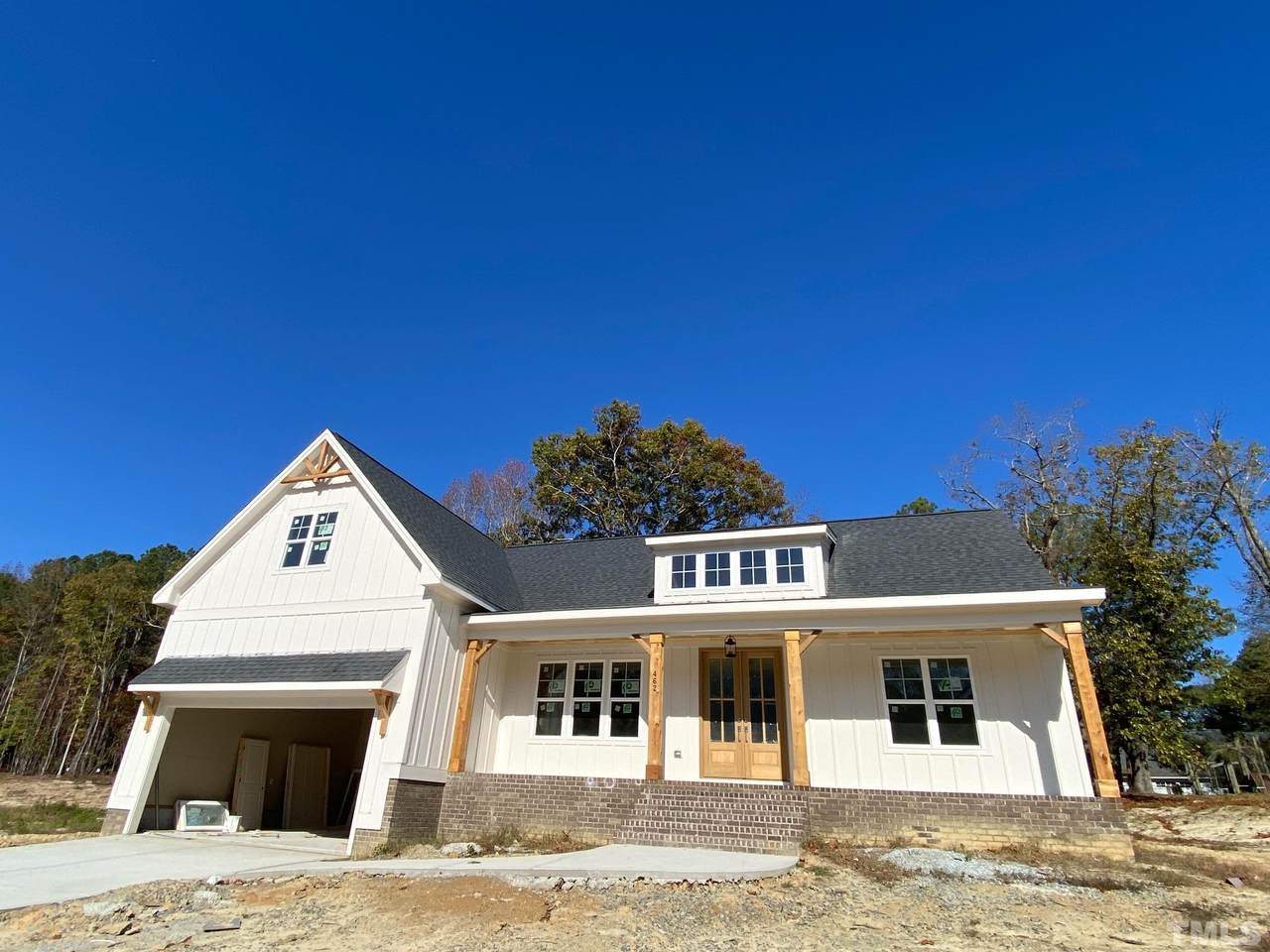 462 Lambert Lane - Photo 1