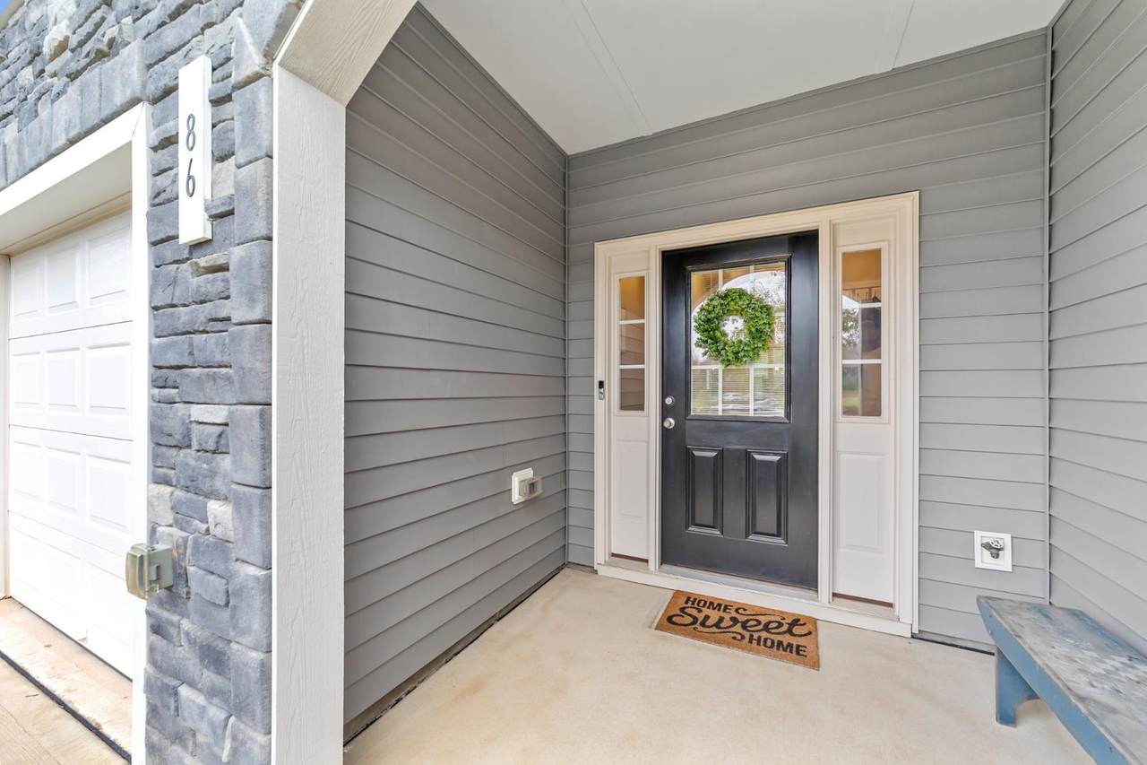 86 Polaris Avenue - Photo 1
