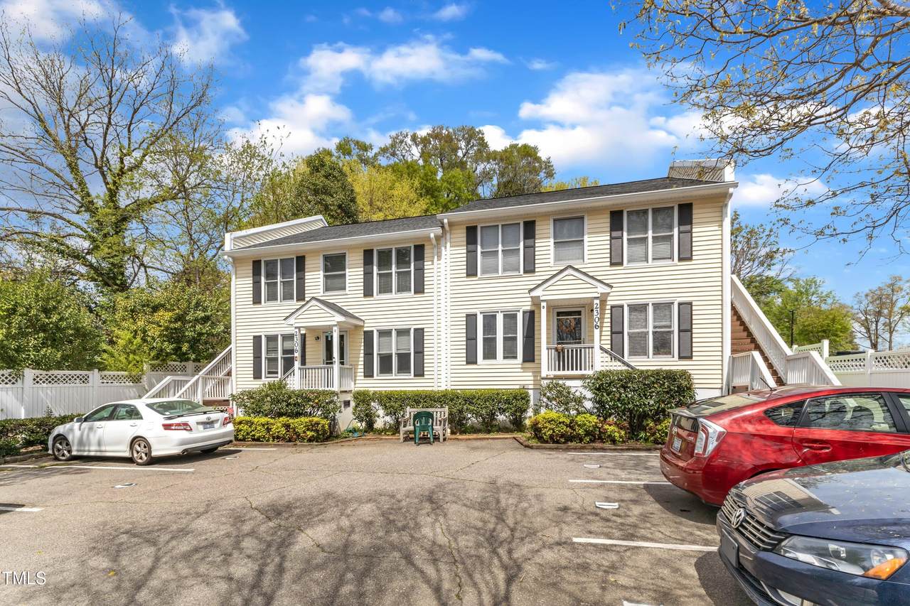 2306 Stafford Avenue - Photo 1