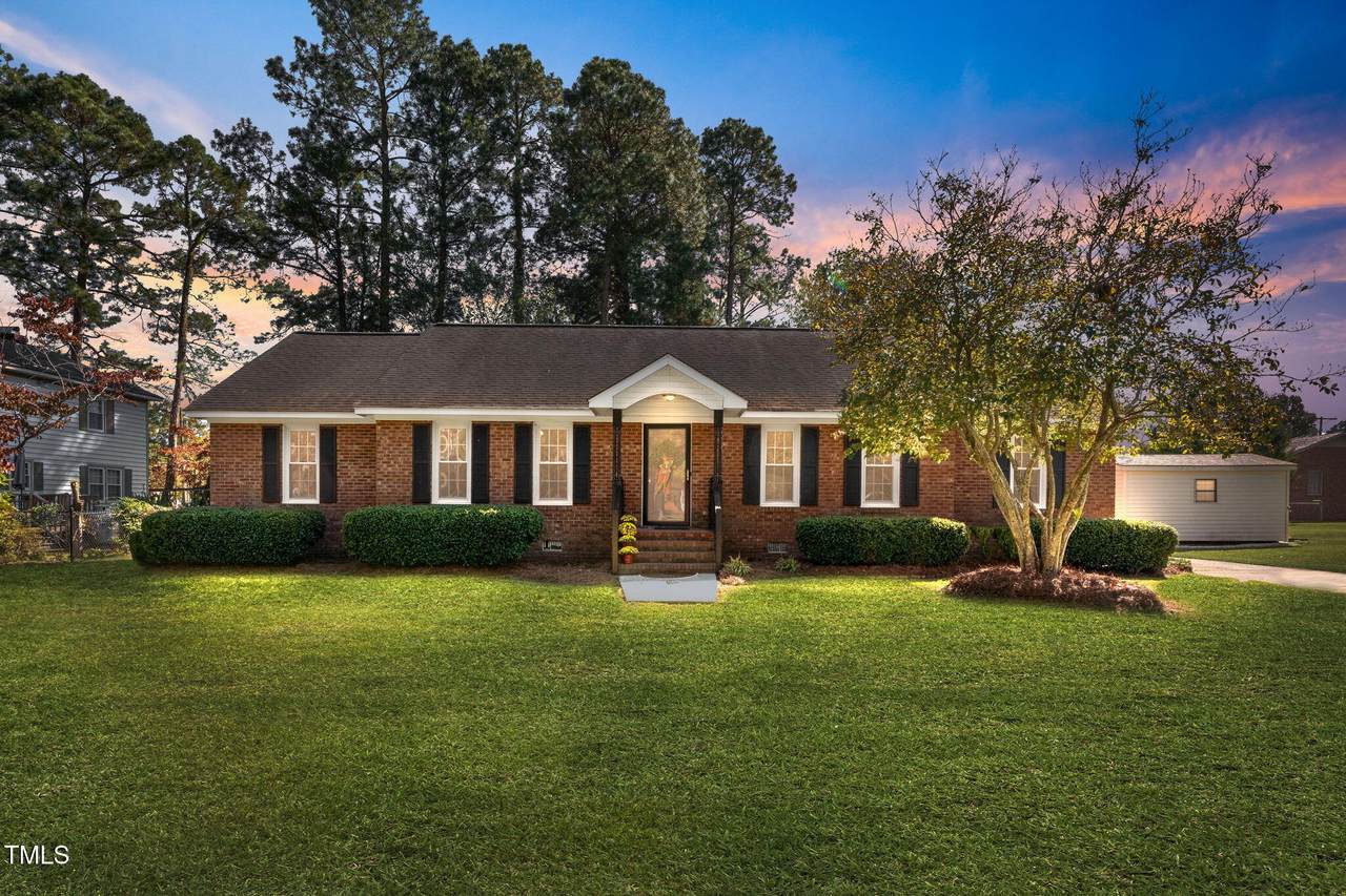 2902 Pinehurst Drive - Photo 1