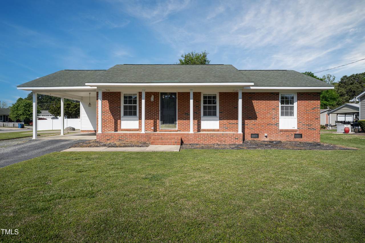 101 Pine Street - Photo 1