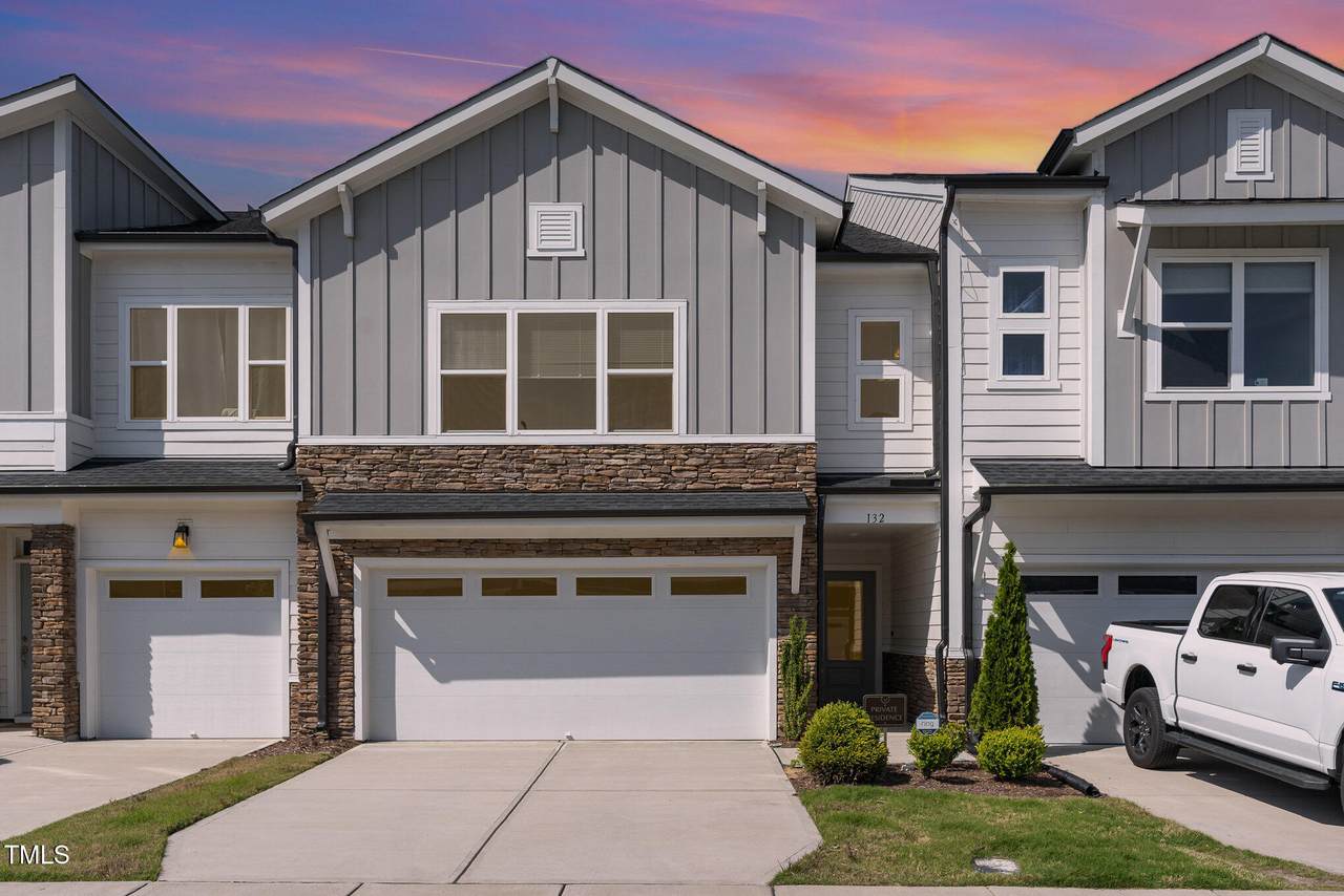 132 Deardom Way - Photo 1